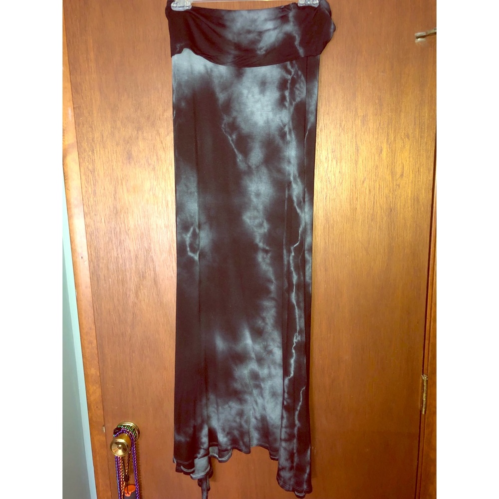 Tie dye maxi skirt, NWT